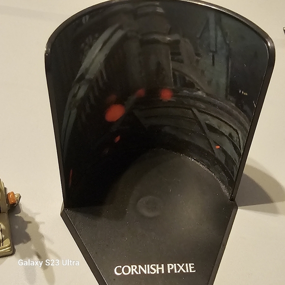 Harry Potter Magical Creature Mystery Cube Cornish PixieNoble Collection - Picture 3 of 4